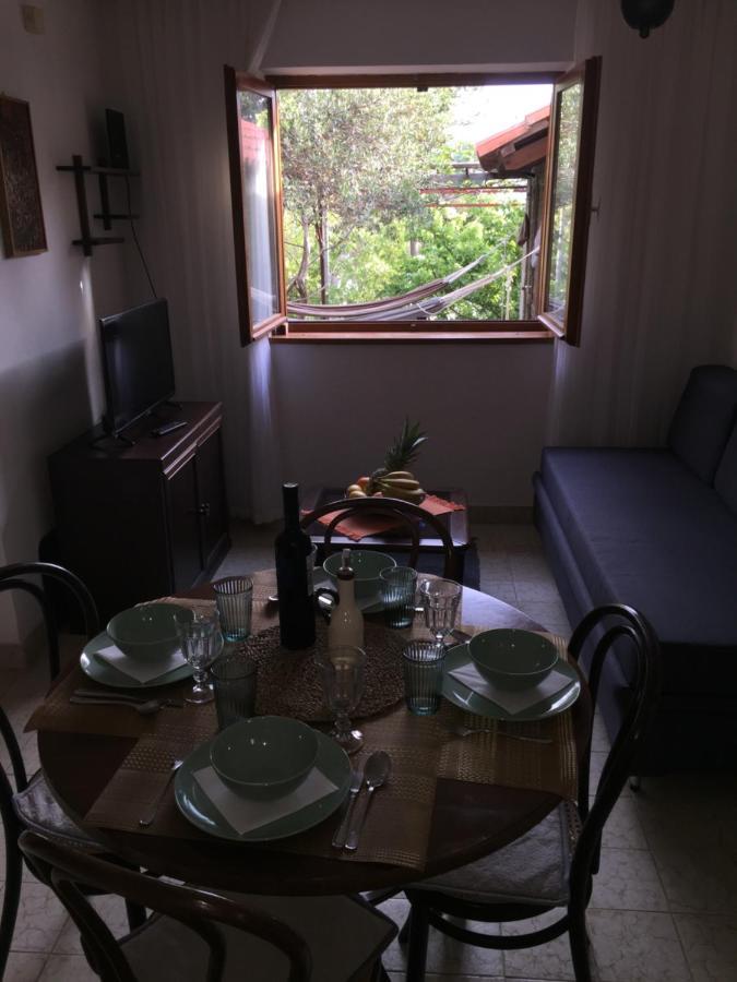 Shambala Appartement Supetar Buitenkant foto
