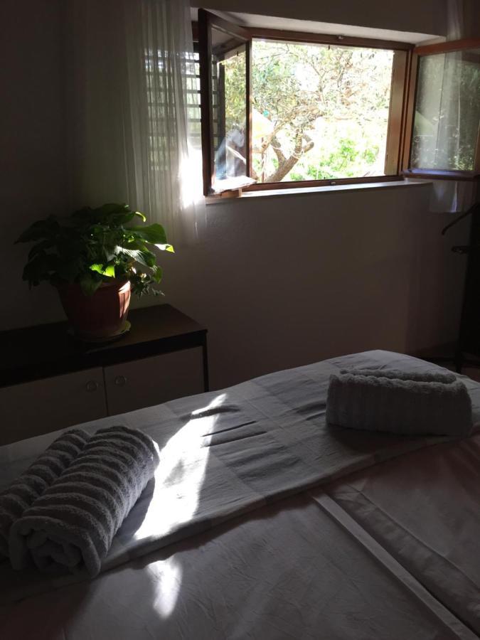 Shambala Appartement Supetar Buitenkant foto